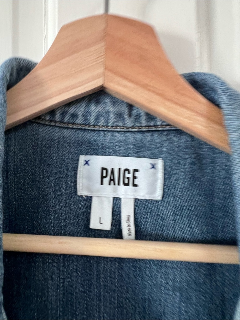 PAIGE Light Wash Blue Denim Jacket Large - Picture 2 of 9